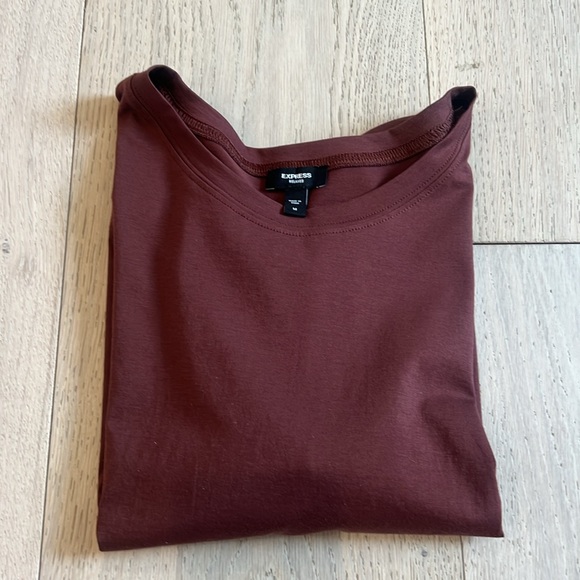 Express Relaxed Fit T-Shirt - Picture 3 of 7